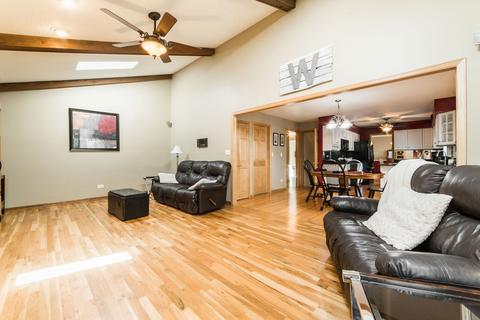 1136 N 8th Ave, Addison, IL 60101 photo 13
