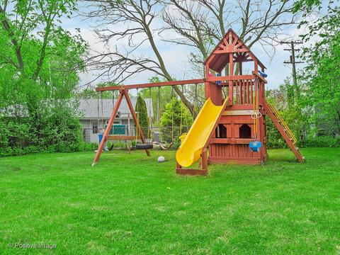 2108 Paddock Ln, Wheaton, IL 60187 photo 14