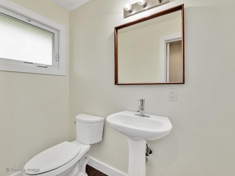 2108 Paddock Ln, Wheaton, IL 60187 photo 9