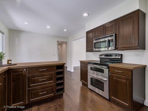 2108 Paddock Ln, Wheaton, IL 60187 photo 7