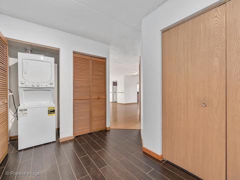 231 N Mill Rd #8, Addison, IL 60101 photo 4