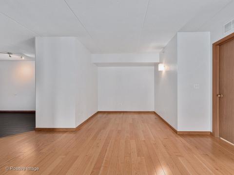 231 N Mill Rd #8, Addison, IL 60101 photo 12