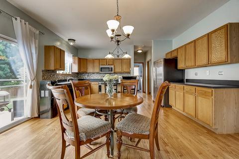 2416 Red Oak Ct, Plainfield, IL 60586 photo 7