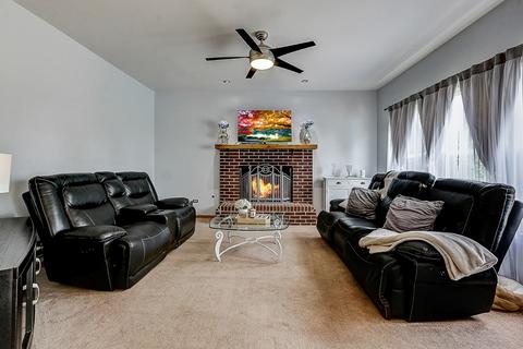 2416 Red Oak Ct, Plainfield, IL 60586 photo 2