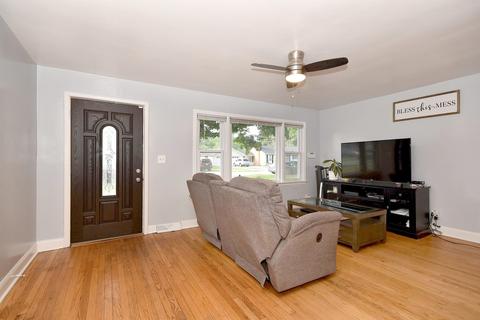 1208 Sundown Dr, Aurora, IL 60506 photo 5