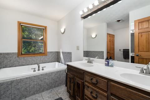 1208 E Brick Rd, Oregon, IL 61061 photo 12