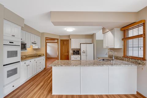 3681 Lakeview Dr, Algonquin, IL 60102 photo 8