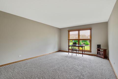 3681 Lakeview Dr, Algonquin, IL 60102 photo 4