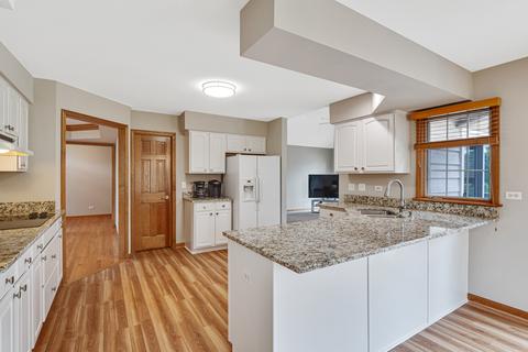 3681 Lakeview Dr, Algonquin, IL 60102 photo 11