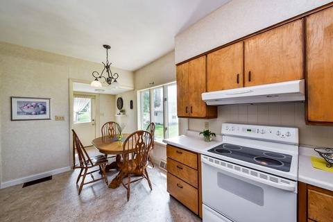 49 W921 Beith Rd, Maple Park, IL 60151 photo 4