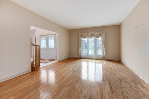 830 Kylemore Dr, Des Plaines, IL 60016 photo 3