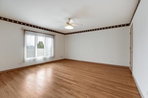 830 Kylemore Dr, Des Plaines, IL 60016 photo 18