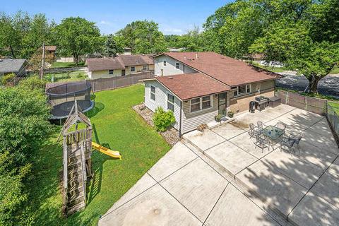 14829 Massasoit Ct, Oak Forest, IL 60452 photo 2