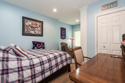 3881 Kingsmill Dr, Elgin, IL 60124 photo 17