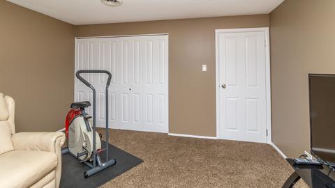 2040 Shepard Rd, Hoffman Estates, IL 60169 photo 23