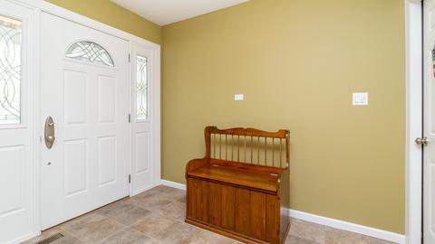 2040 Shepard Rd, Hoffman Estates, IL 60169 photo 3