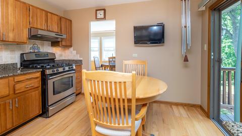 2040 Shepard Rd, Hoffman Estates, IL 60169 photo 10