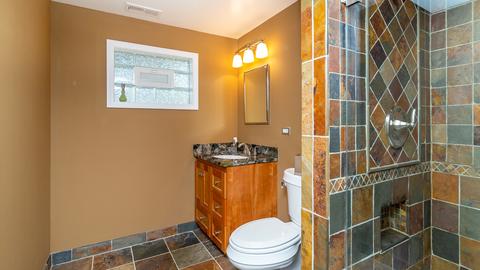2040 Shepard Rd, Hoffman Estates, IL 60169 photo 25