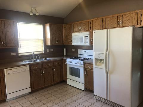 16443 Sawyer Ave, Markham, IL 60428 photo 2