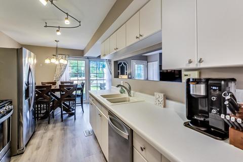 1668 Valley Forge Ct #59, Wheaton, IL 60189 photo 12