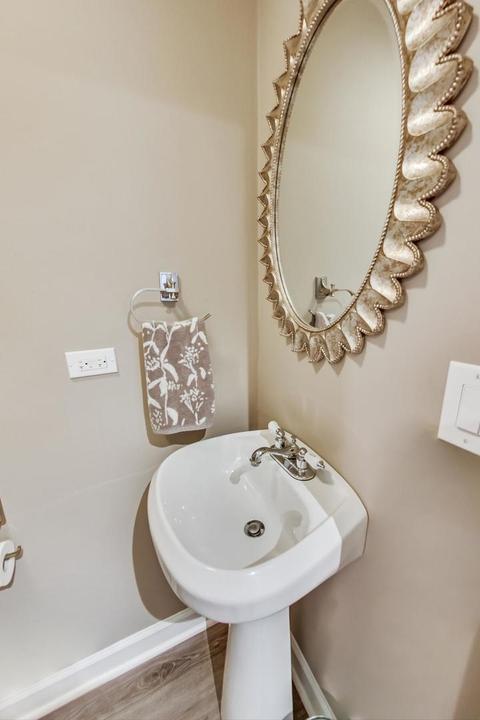 1668 Valley Forge Ct #59, Wheaton, IL 60189 photo 13