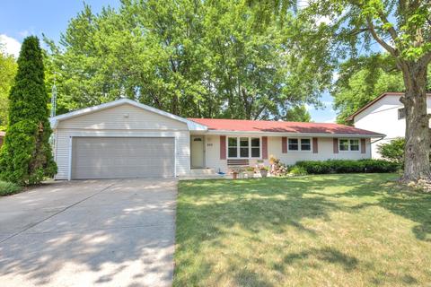 203 Felmley Dr, Normal, IL 61761 photo 1