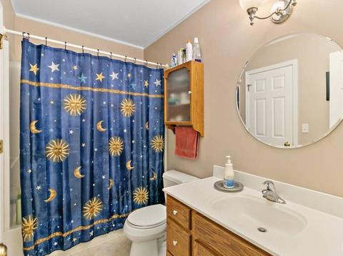 2411 Deerpath Dr, Lindenhurst, IL 60046 photo 14