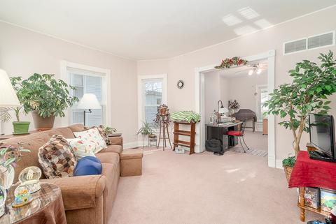 208 N Franklin St, Dwight, IL 60420 photo 4