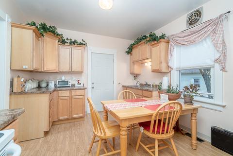 208 N Franklin St, Dwight, IL 60420 photo 7