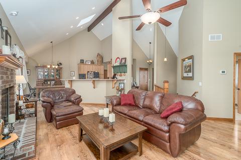 27612 E 2800 N Rd, Dwight, IL 60420 photo 5