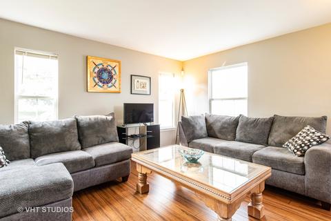 2461 Dickens Dr, Aurora, IL 60503 photo 3