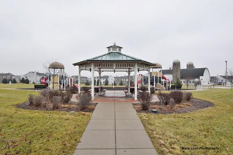 222 Comstock Dr, Elgin, IL 60124 photo 33