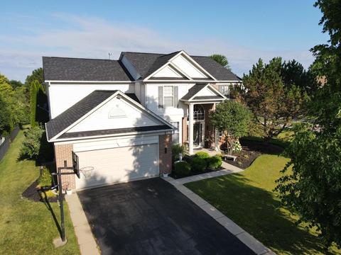 4 Hithergreen Ct, Algonquin, IL 60102 photo 1
