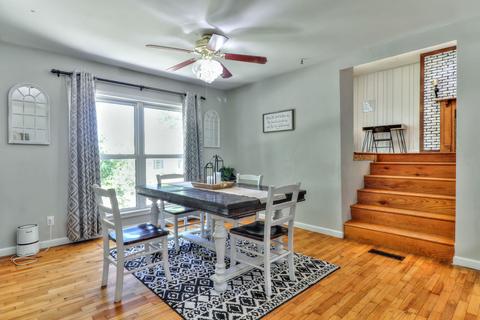 704 Castleton Dr, Champaign, IL 61821 photo 21