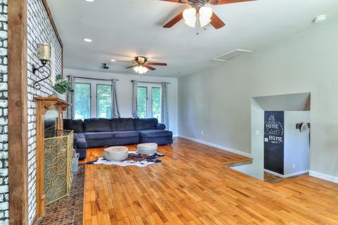 704 Castleton Dr, Champaign, IL 61821 photo 15