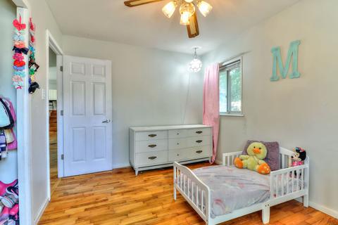 704 Castleton Dr, Champaign, IL 61821 photo 25