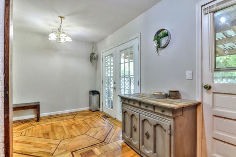 704 Castleton Dr, Champaign, IL 61821 photo 18