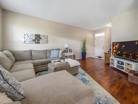 3167 Pearl St, Elgin, IL 60124 photo 5