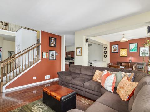 1265 Bradley Cir, Elgin, IL 60120 photo 5