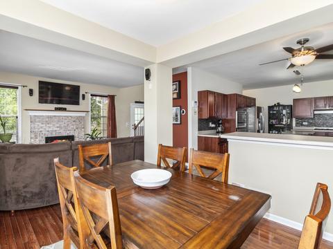 1265 Bradley Cir, Elgin, IL 60120 photo 13