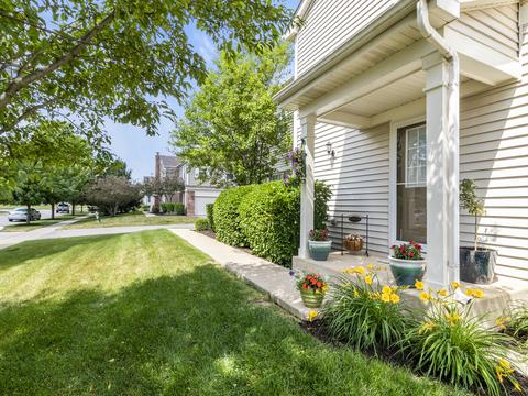 1265 Bradley Cir, Elgin, IL 60120 photo 4