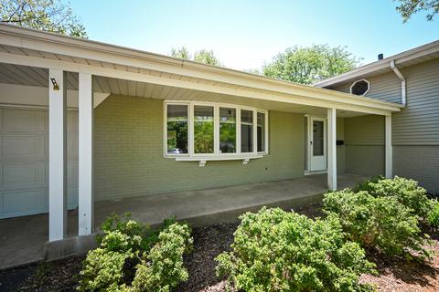 116 George St, Wheaton, IL 60189 photo 2