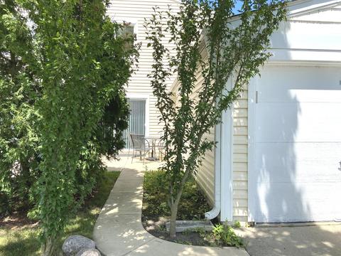 794 Coventry Pl #105D, Wheeling, IL 60090 photo 2