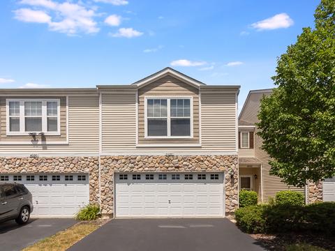 4036 Boulder Ct, Aurora, IL 60504 photo 1