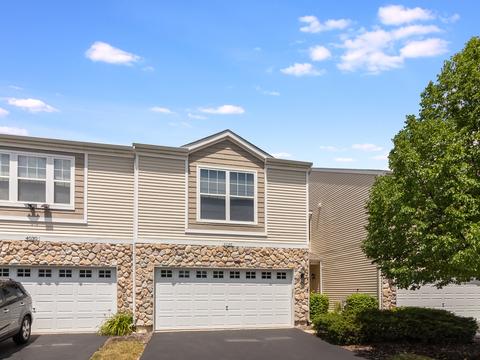 4036 Boulder Ct, Aurora, IL 60504 photo 2