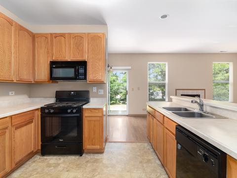 4036 Boulder Ct, Aurora, IL 60504 photo 9