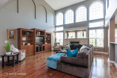 1748 Constitution Dr, Glenview, IL 60026 photo 9