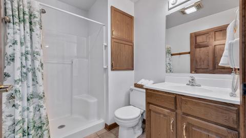 1015 E Thomas Rd, Wheaton, IL 60187 photo 17