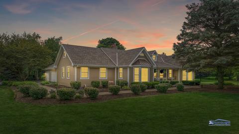 1590 Cherry Valley Rd, Bull Valley, IL 60050 photo 2
