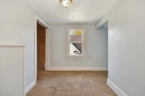675 E Chicago St, Elgin, IL 60120 photo 12